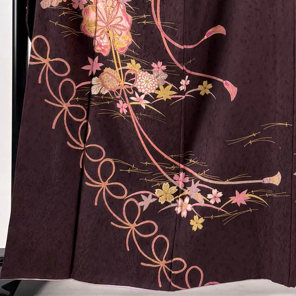 振袖 身丈162cm 裄丈65.5cm M 袷 草花 リボン 金彩 茶紫 正絹 名品