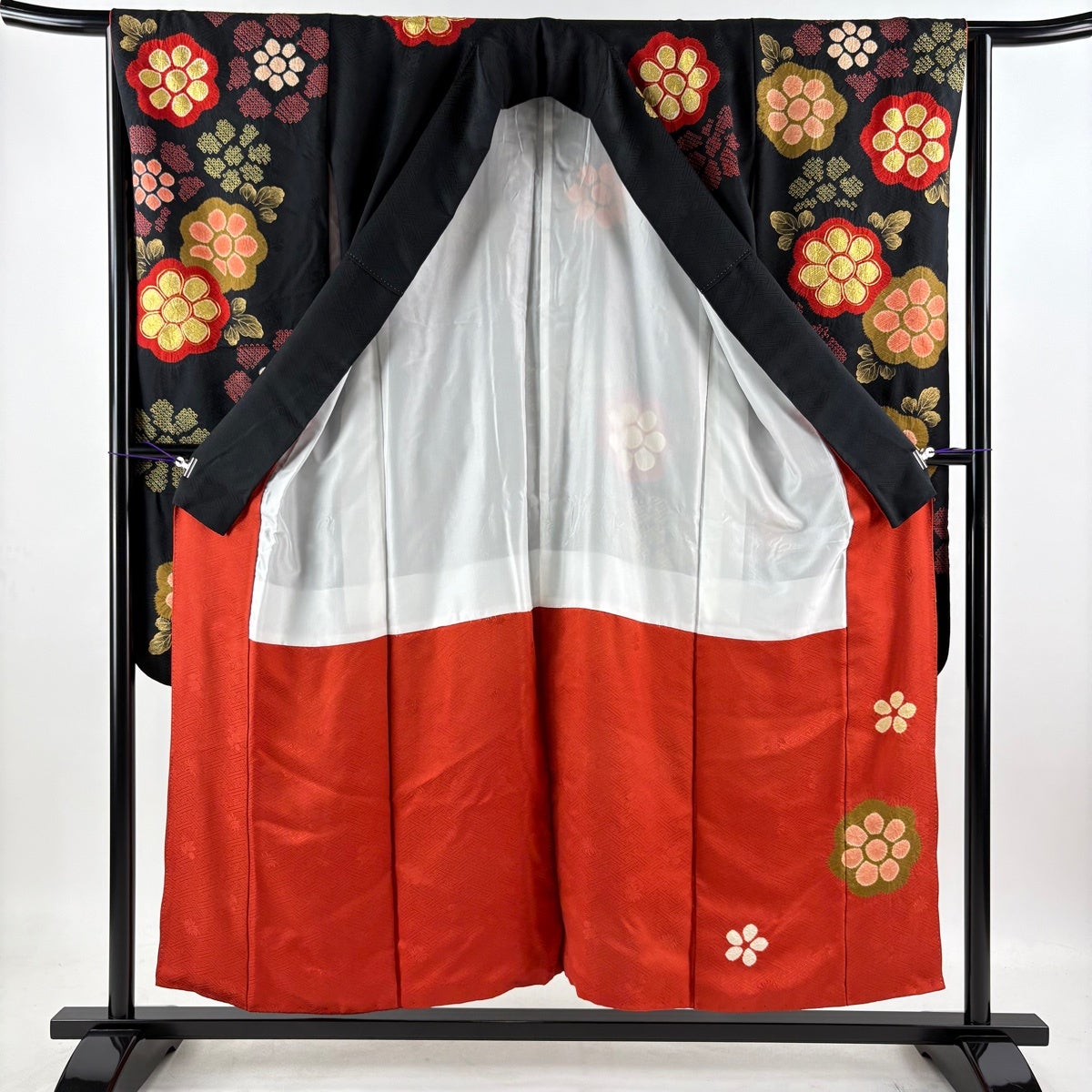 振袖 身丈152.5cm 裄丈64cm M 袷 菊 地紋 金彩 絞り 黒 正絹 名品