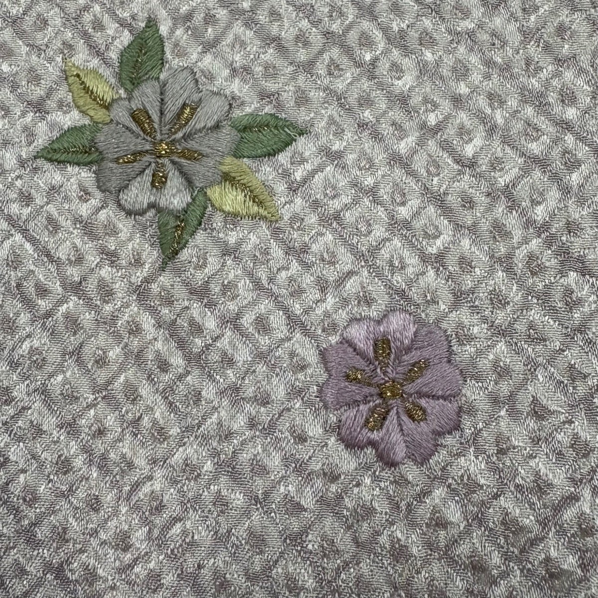 付下げ 身丈163.5cm 裄丈68cm L 袷 草花 刺繍 絞り 薄紫 正絹 秀品