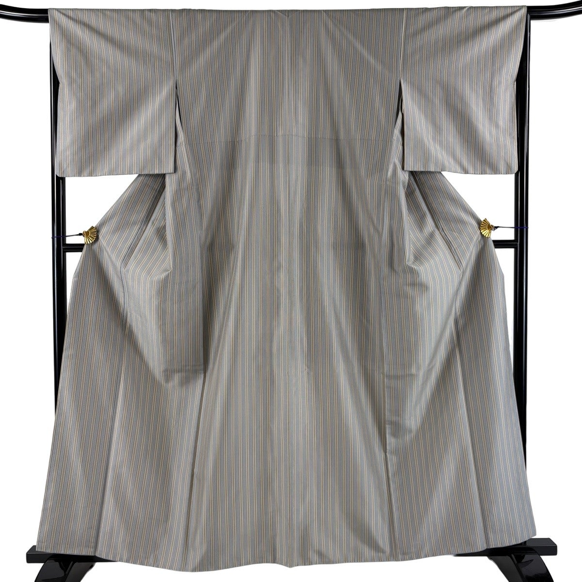 紬 身丈160cm 裄丈67cm M 袷 縞 灰色 正絹 秀品｜中古・古着