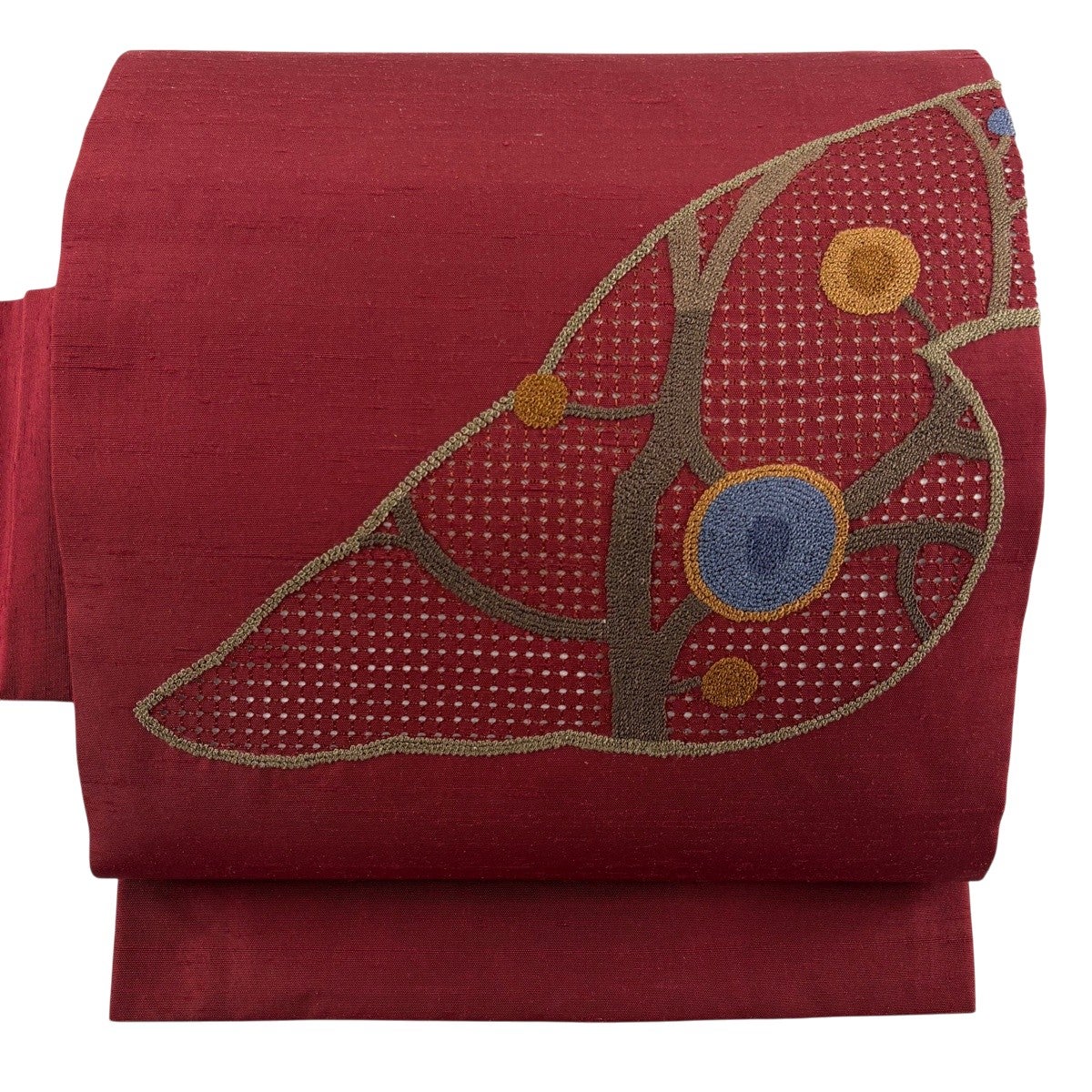 美品】 名古屋帯 秀品 枝花 幾何学模様 相良刺繍 紬地 えんじ色 正絹