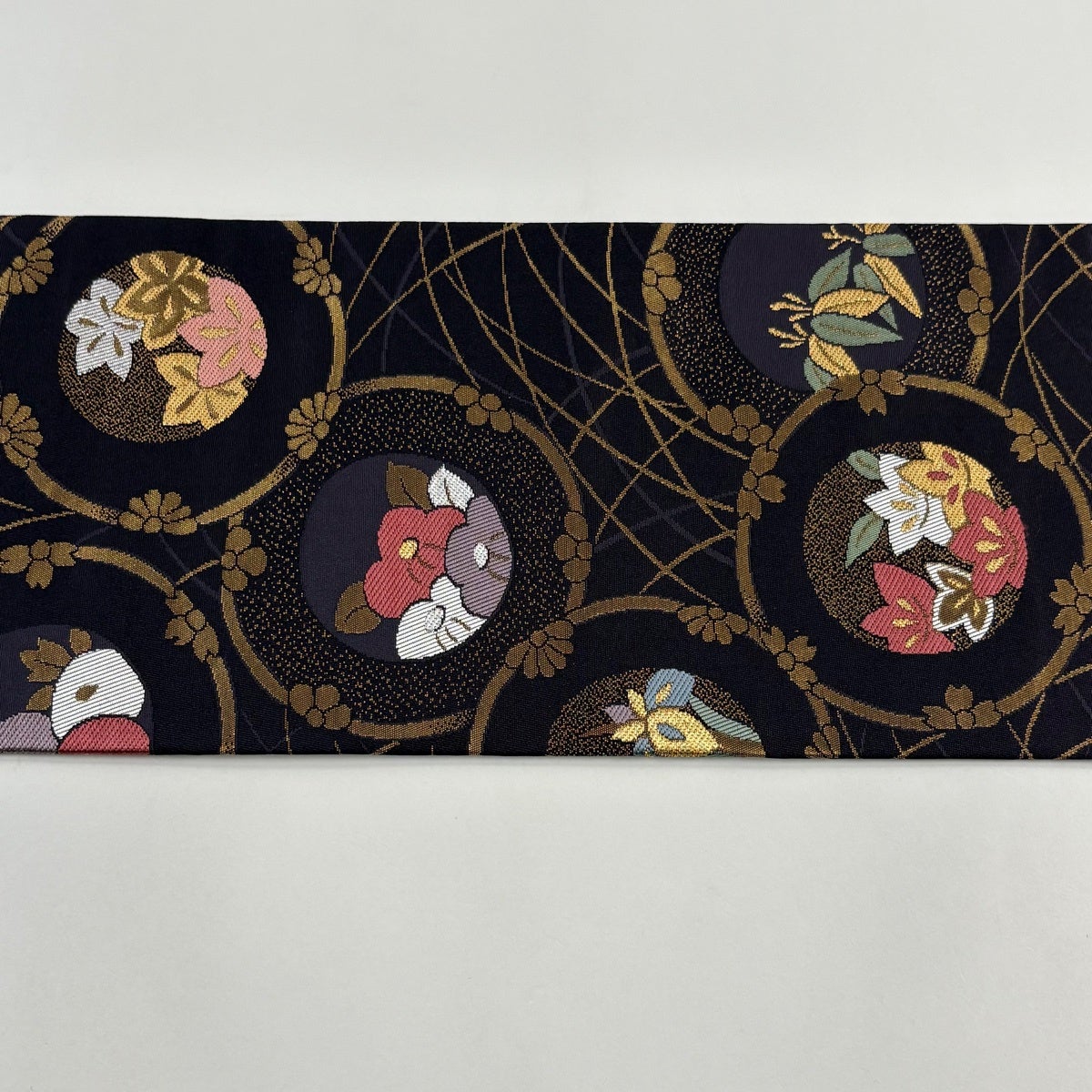 美品】 名古屋帯 優品 松竹梅 草花 金銀糸 箔 黒 正絹｜中古・古着