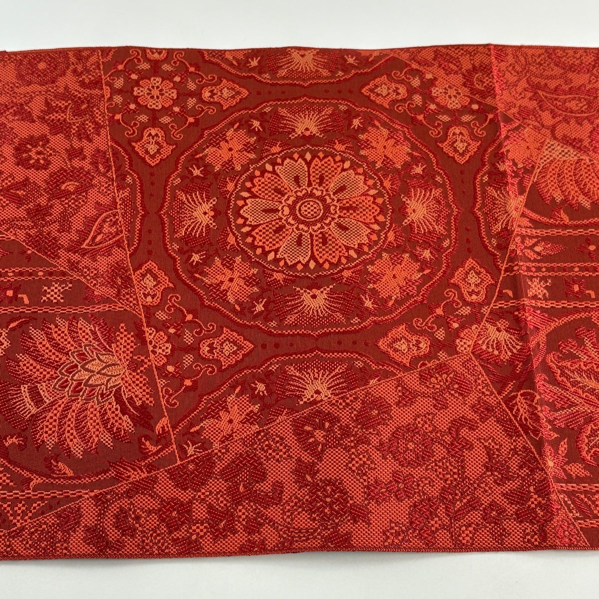 美品】 名古屋帯 優品 八寸名古屋帯 松葉仕立て 華文 花唐草 茜色 正絹