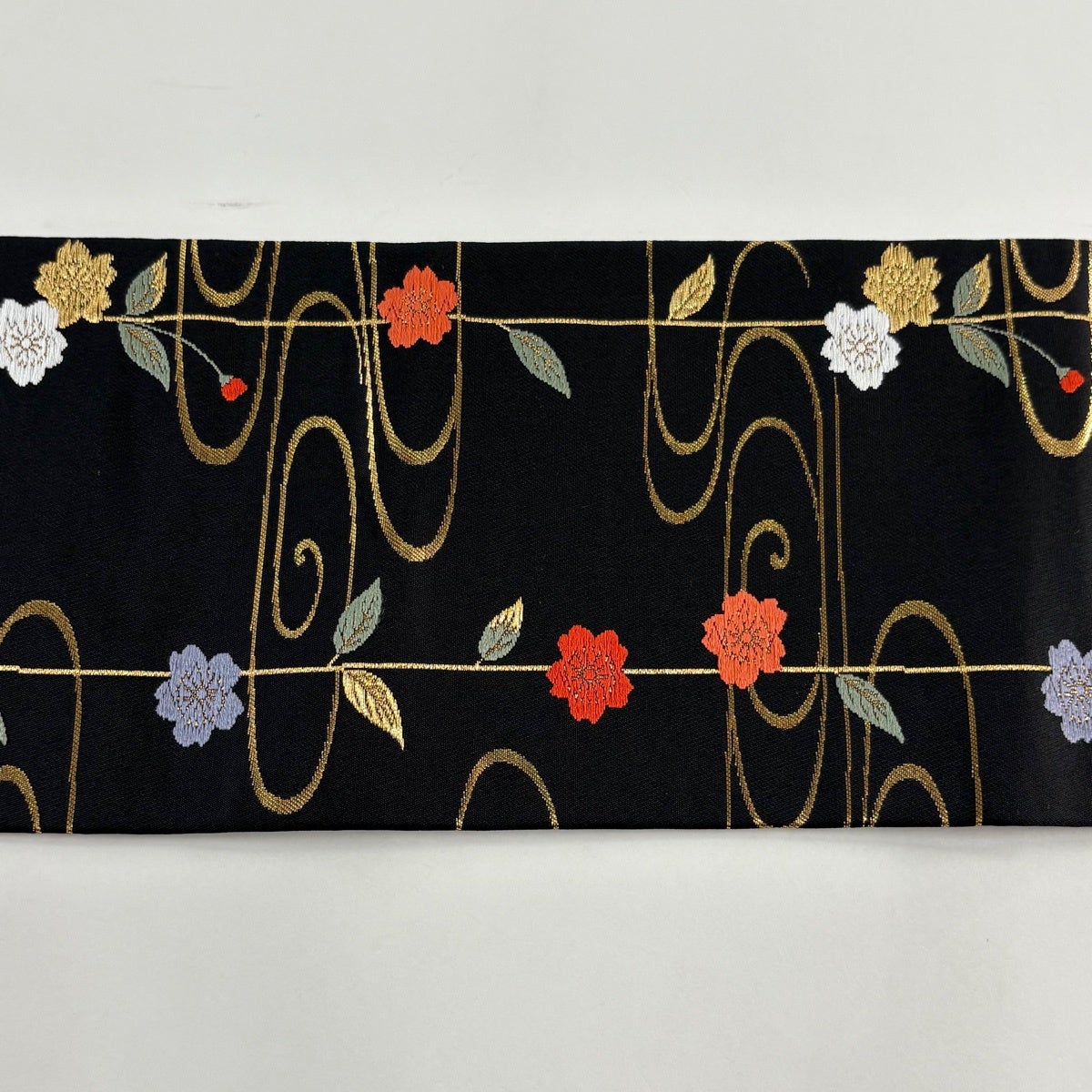 名古屋帯 優品 枝垂れ桜 観世水 金糸 箔 黒 正絹｜中古・古着