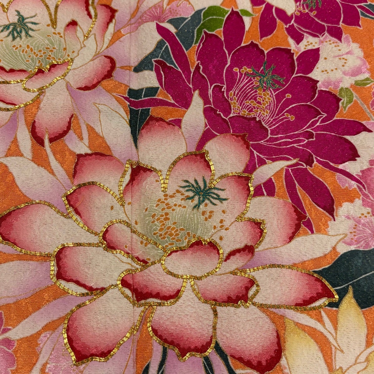 美品】 振袖 身丈165cm 裄丈66cm M 袷 草花 桜 金通し 金彩 オレンジ