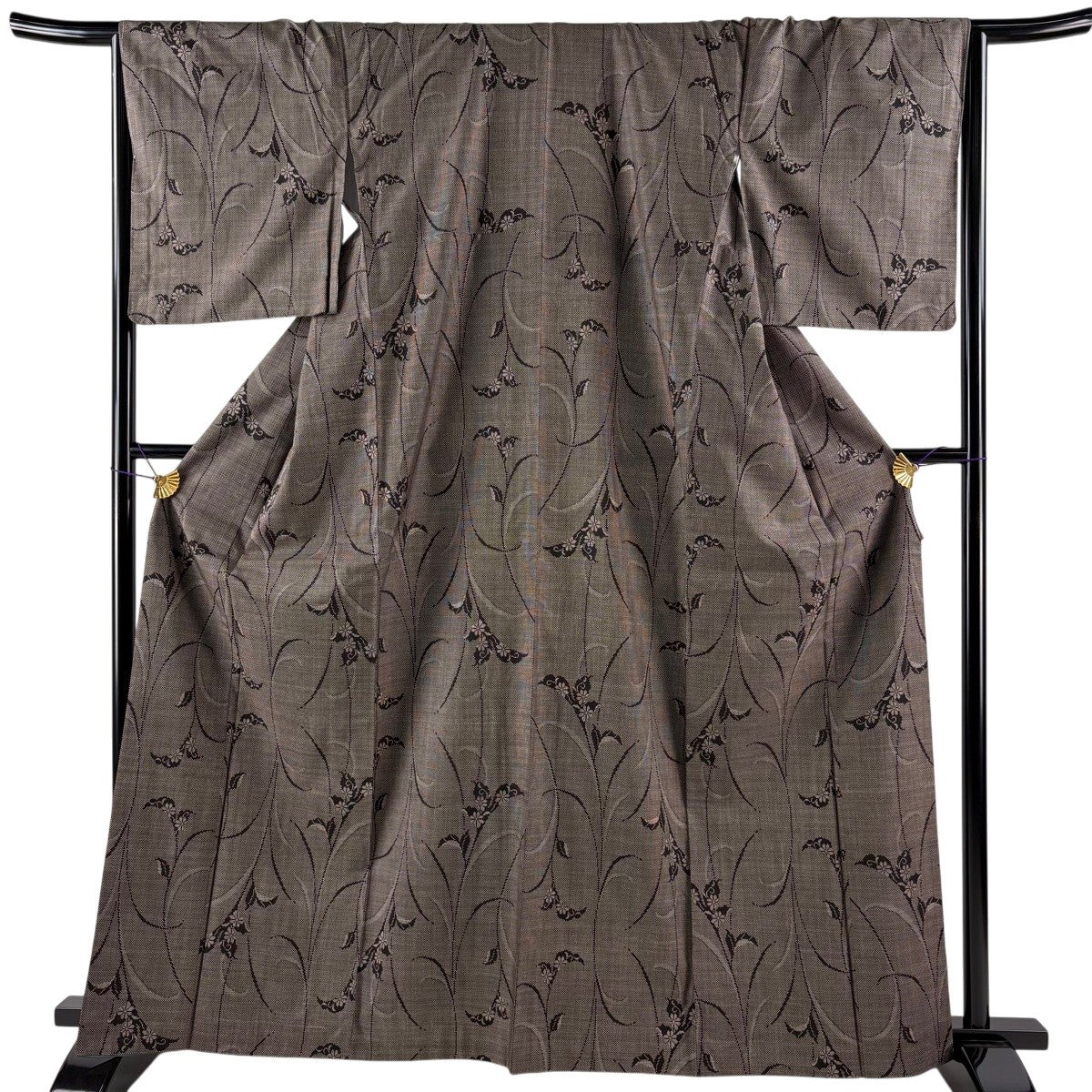 美品】 紬 身丈164cm 裄丈66.5cm M 袷 葉柄 焦茶色 正絹 秀品｜中古