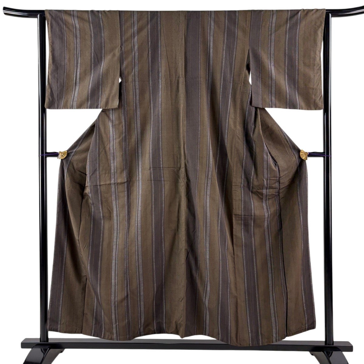 紬 身丈155cm 裄丈63cm S 袷 縞 亀甲絣 焦茶色 正絹 秀品｜中古・古着