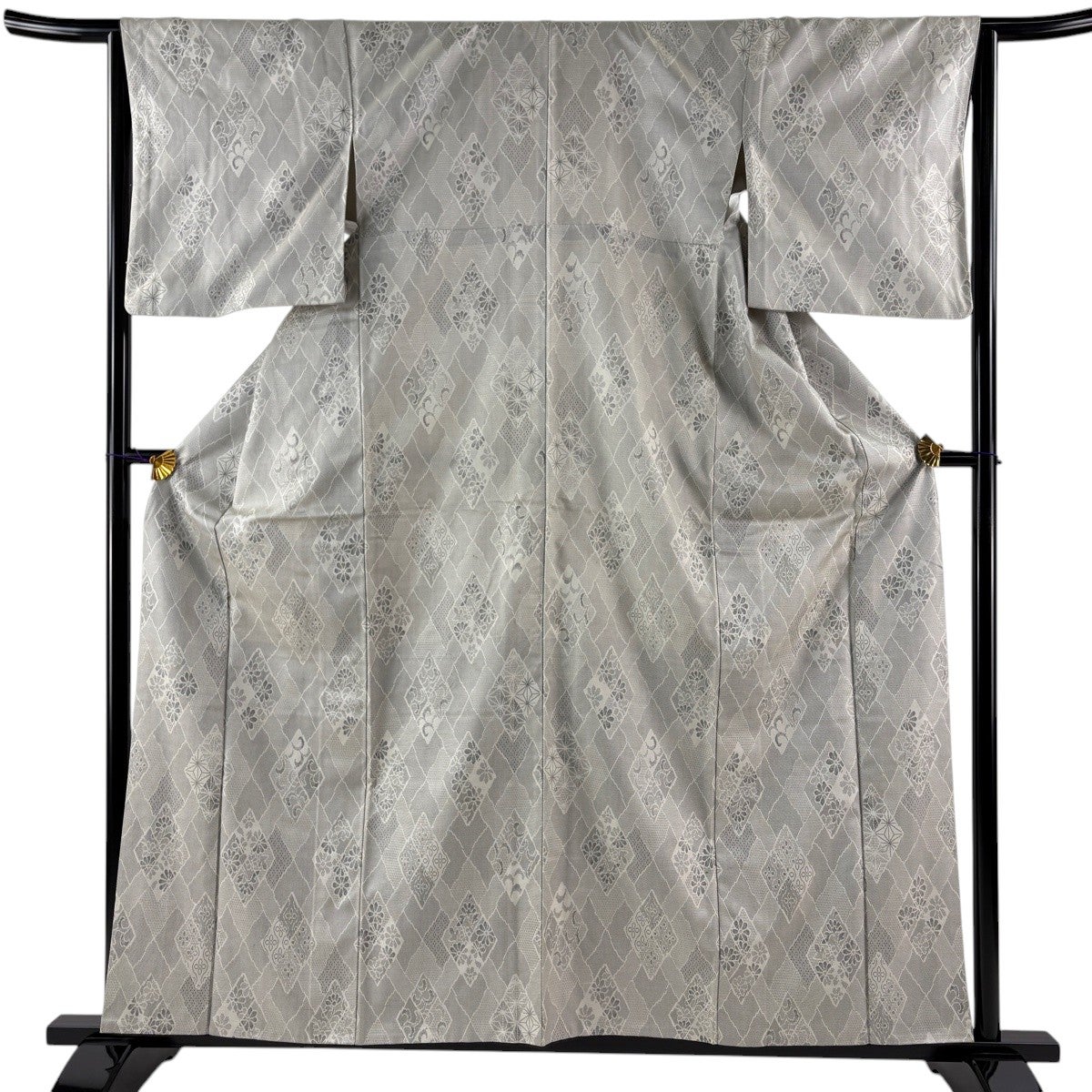 紬 身丈159.5cm 裄丈64cm M 袷 菱 花 灰色 正絹 優品｜中古・古着
