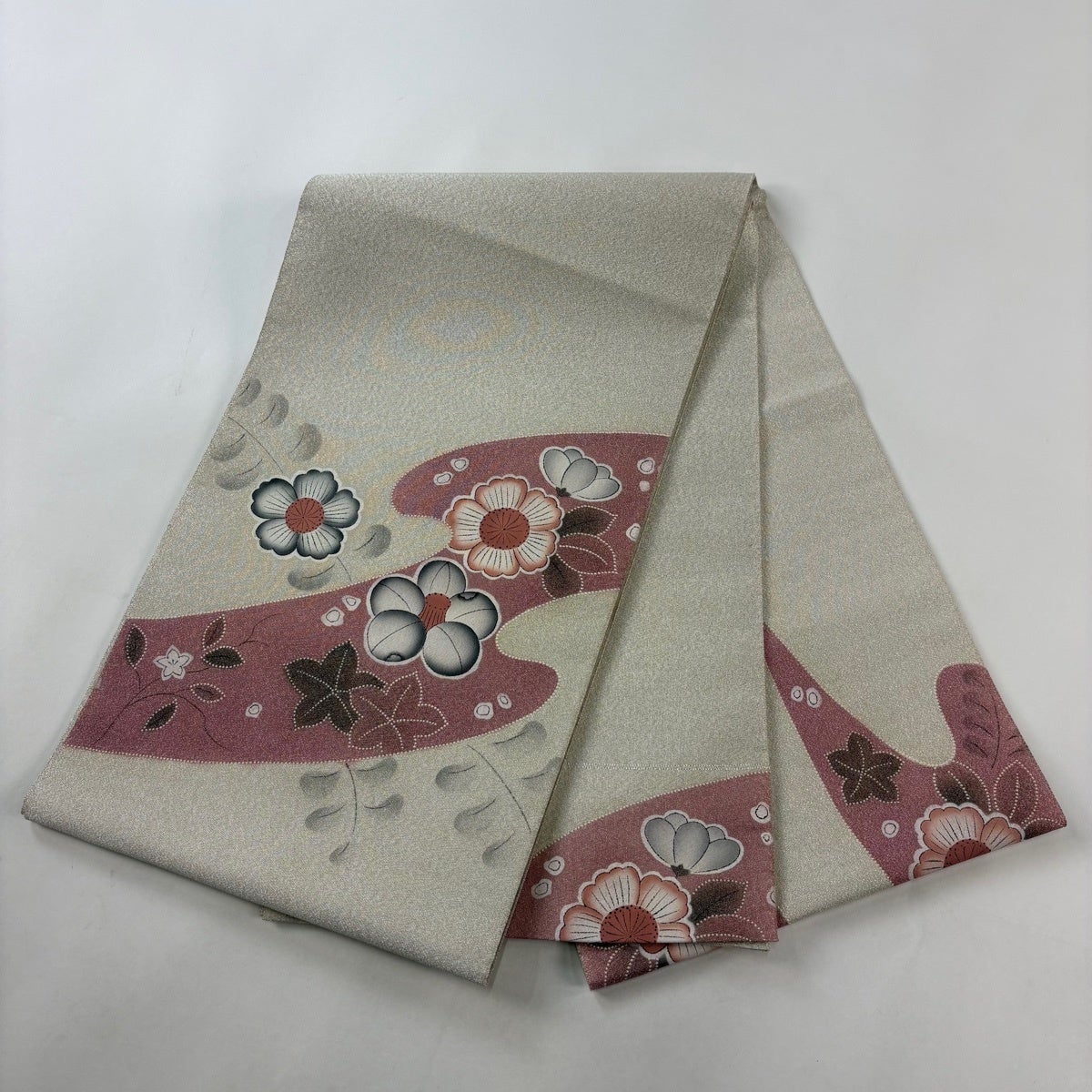 袋帯 秀品 草花 霞 銀糸 刺繍 クリーム お太鼓柄 正絹｜中古・古着