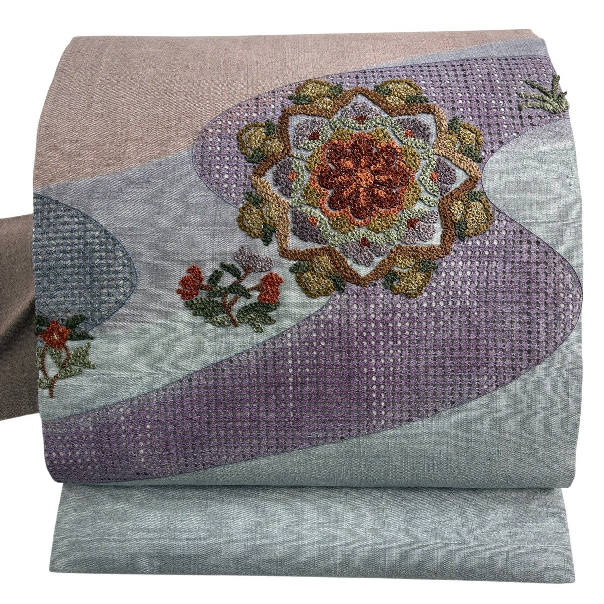 美品】 名古屋帯 秀品 紬地 華文 流水 相良刺繍 金糸 灰紫 正絹｜中古