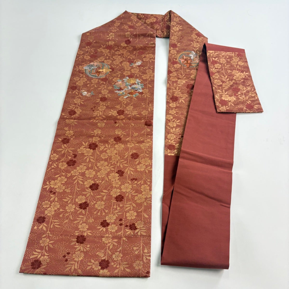 名古屋帯 優品 花丸文 草花 金糸 刺繍 赤茶 正絹｜中古・古着
