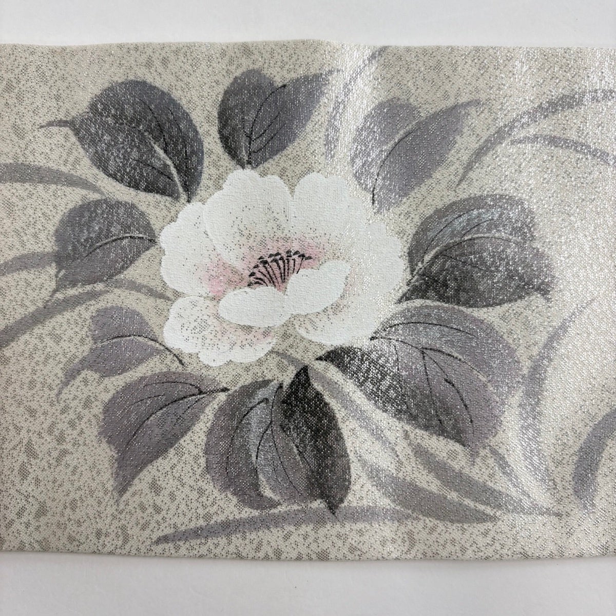 美品】 名古屋帯 優品 草花 銀糸 箔 灰白 正絹｜中古・古着