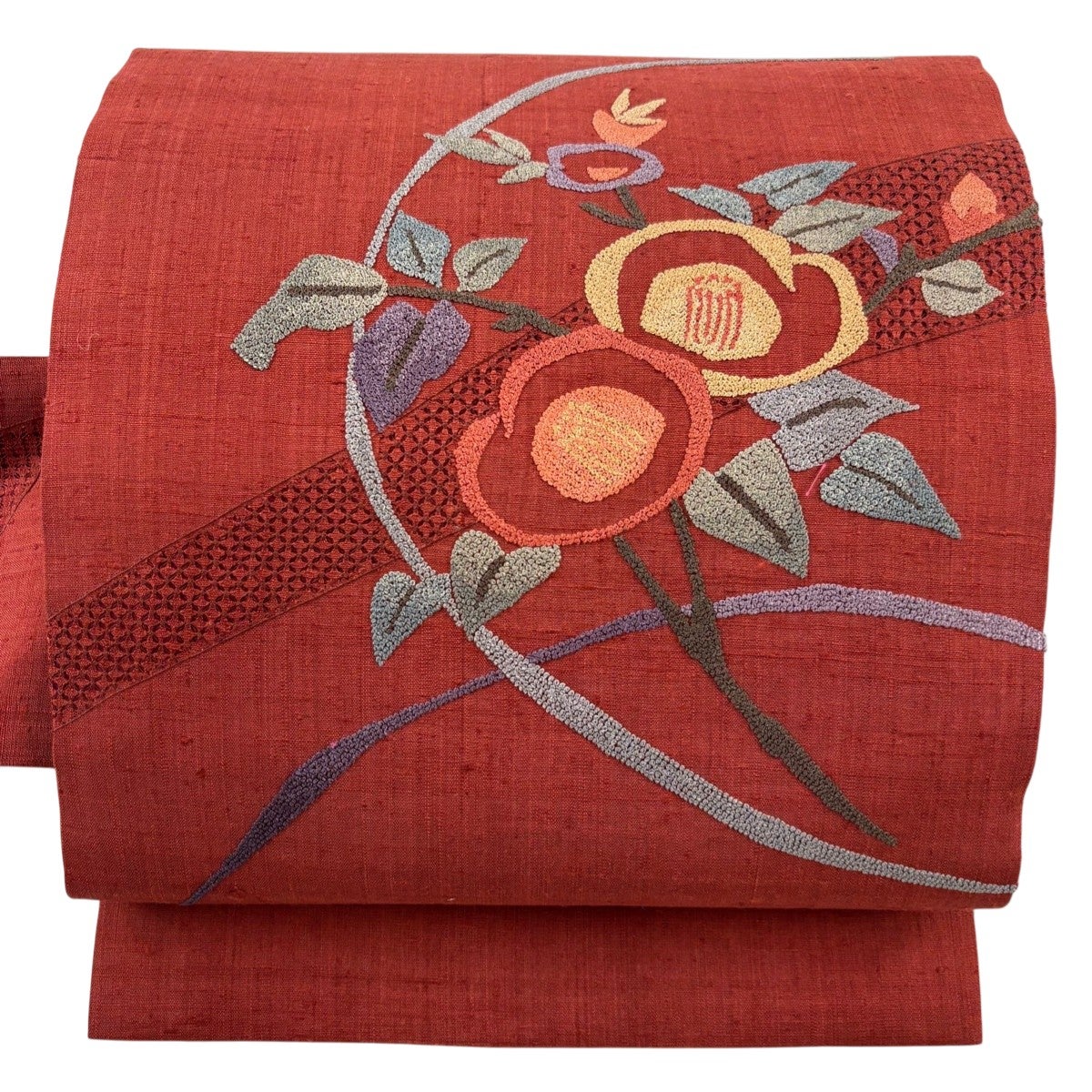 30%OFF 名古屋帯 秀品 紬地 関西仕立て 草花 相良刺繍 紫 正絹 K30