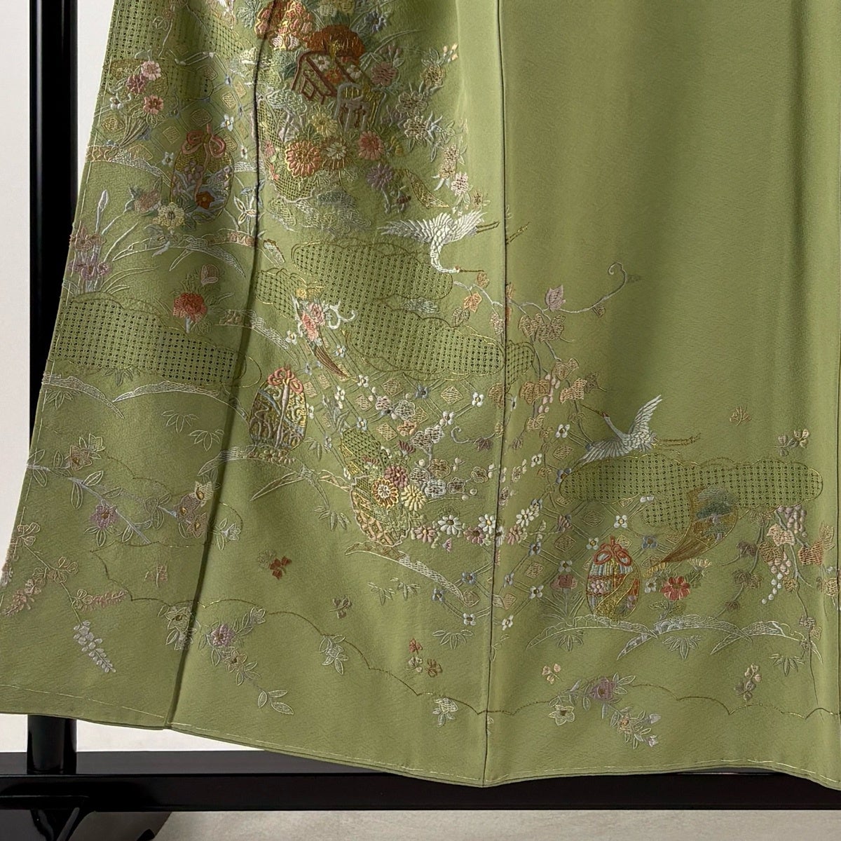訪問着 身丈156cm 裄丈66.5cm M 袷 御所車 花鳥 刺繍 金糸 薄緑 正絹