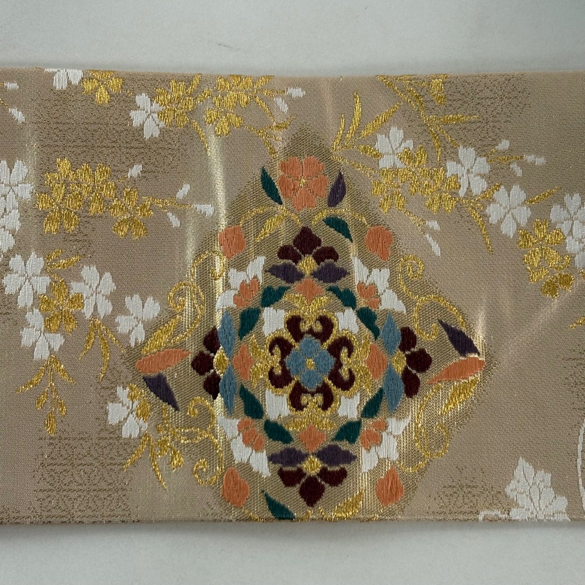 美品】 名古屋帯 秀品 華文 菊 箔 金糸 金色 正絹｜中古・古着