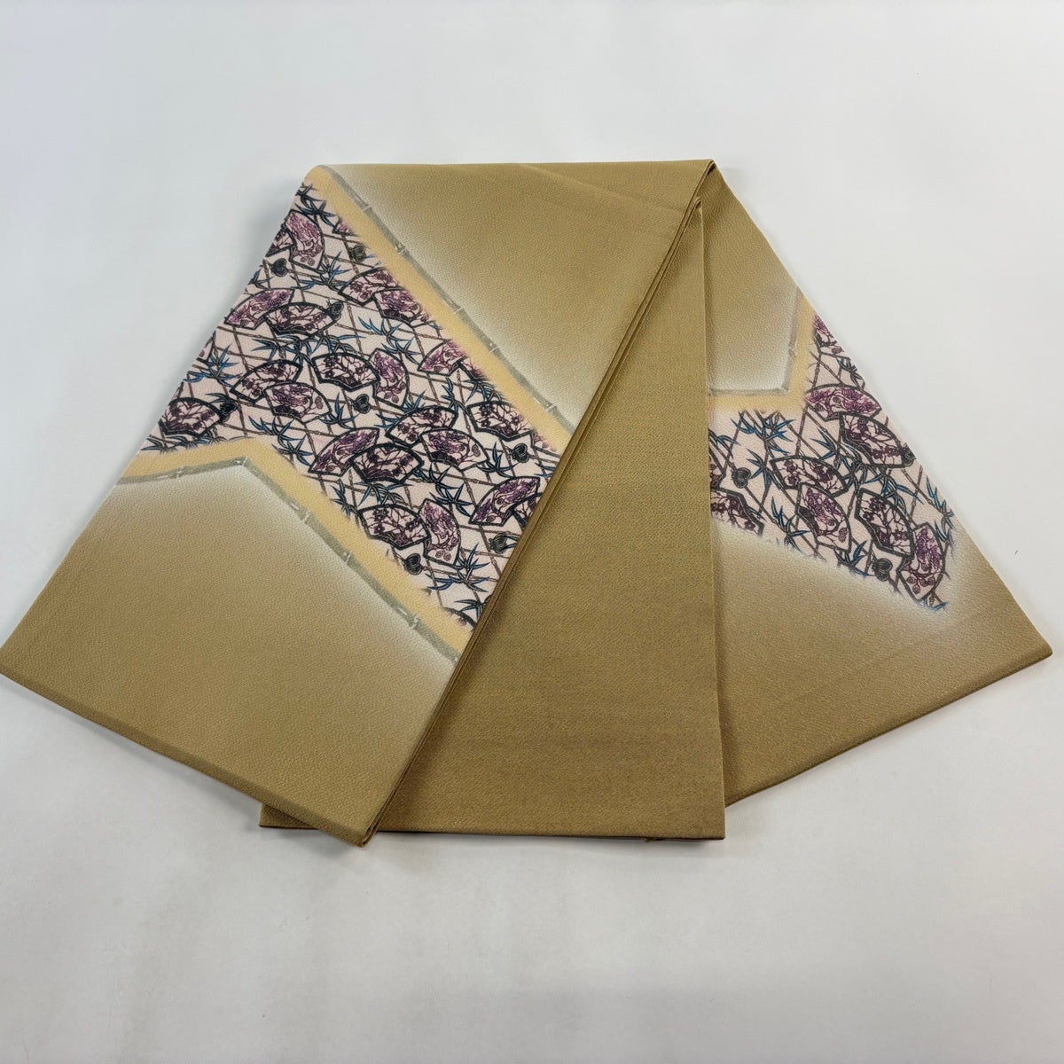 美品】 袋帯 秀品 松竹梅 扇面 ぼかし 薄黄土色 お太鼓柄 正絹｜中古