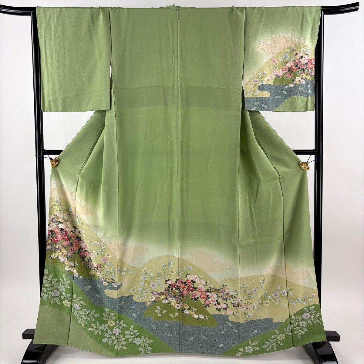 振袖 身丈159cm 裄丈63.5cm S 袷 菊 牡丹 総絞り 黄緑色 正絹 秀品