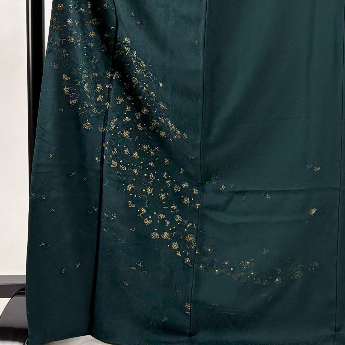 付下げ 身丈168cm 裄丈69cm L 袷 花柄 流水 刺繍 金糸 深緑 正絹 秀品