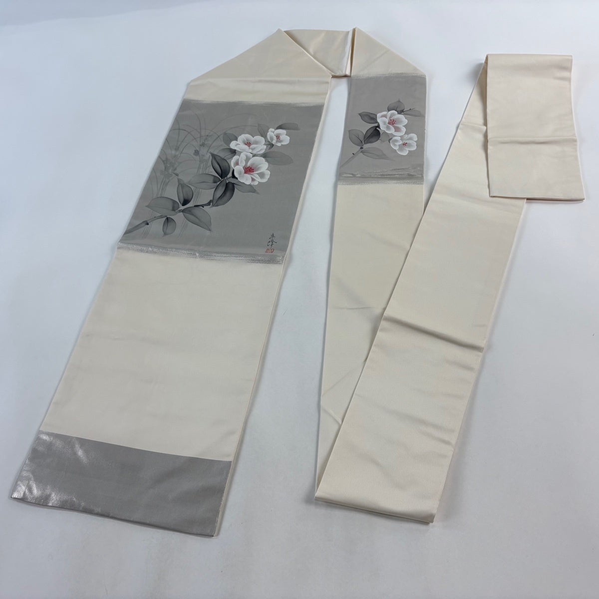 美品】 名古屋帯 優品 落款あり 枝花 箔 銀色 正絹｜中古・古着