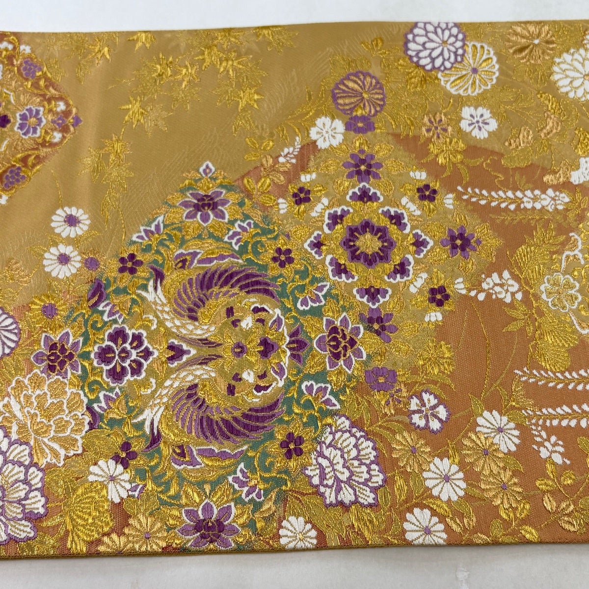 美品】 袋帯 逸品 じゅらく 落款あり 帝王紫 向かい鳥 草花 金糸 箔