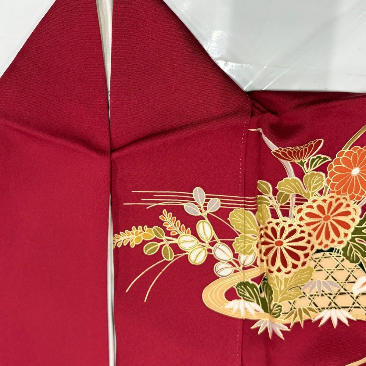 美品】 振袖 身丈155cm 裄丈62.5cm S 袷 蝶 牡丹 金彩 ぼかし 赤 正絹