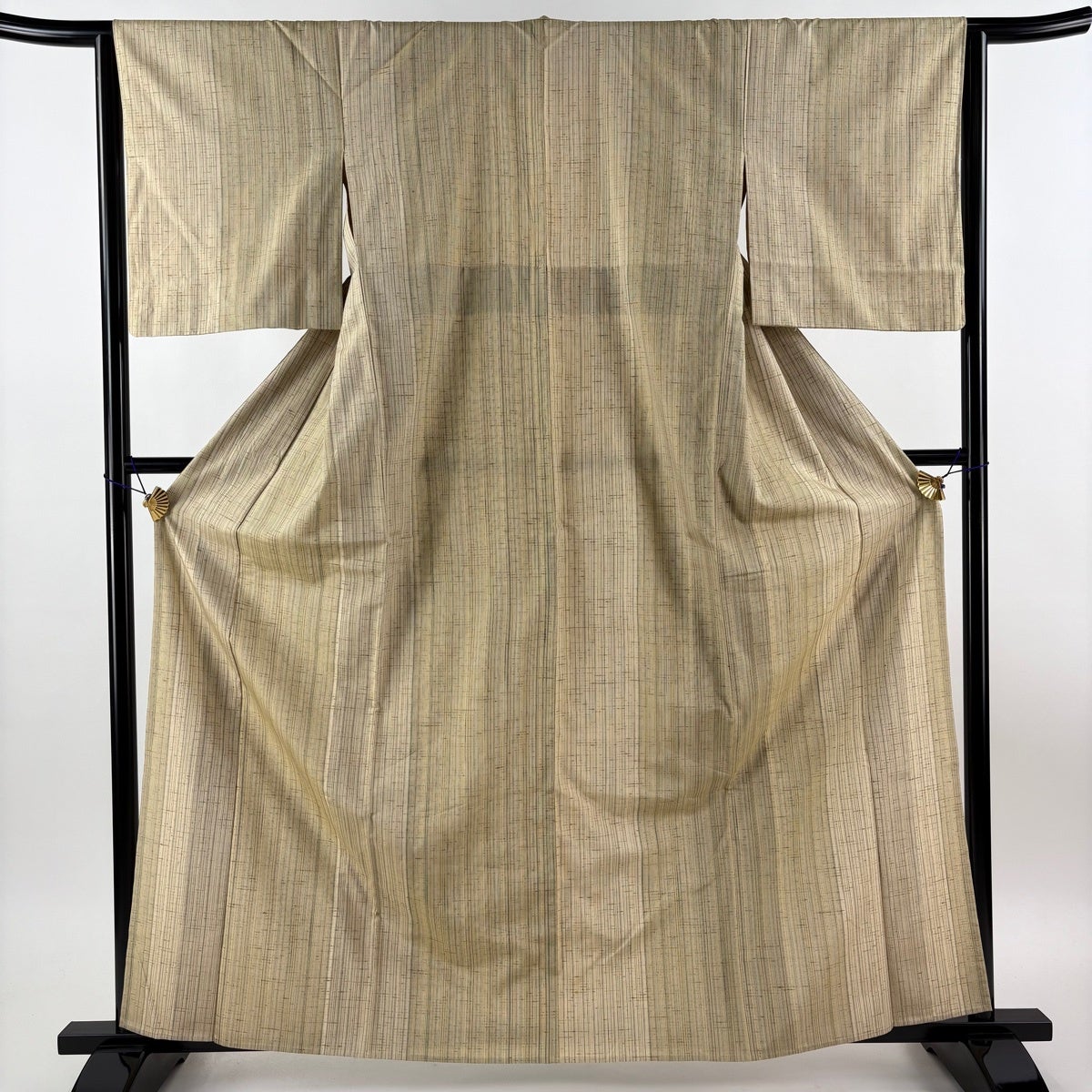 紬 身丈156.5cm 裄丈63cm 正絹 名品 【中古】 美品】 紬 身丈153.5cm 裄丈63.5cm S 袷 格子 幾何学 深緑 正絹 優品