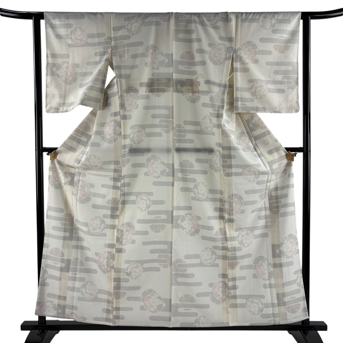 紬 身丈158cm 裄丈63cm S 単衣 椿 ヱ霞 ベージュ 正絹 名品｜中古