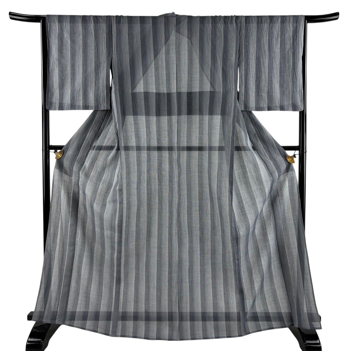 【訳あり特別価格】正絹　単衣　夏紬　縦縞リーフシルエット 美品】 紬 身丈167cm 裄丈65cm M 薄物 夏紬 縦縞 青灰色 正絹 名品