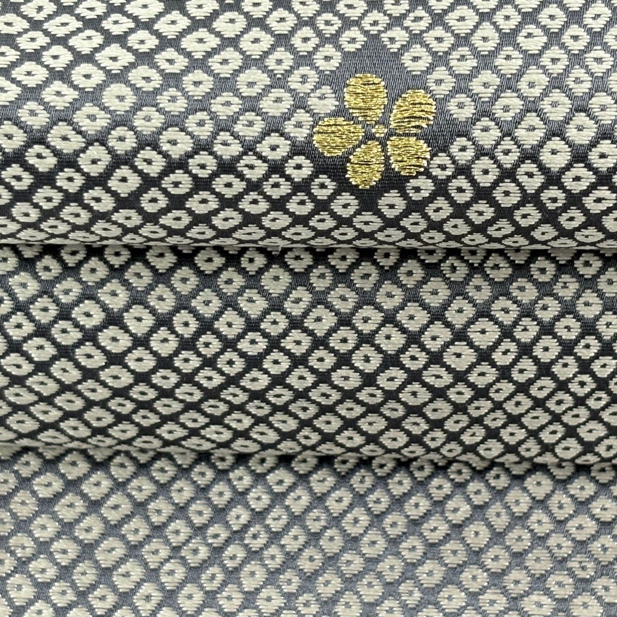 袋名古屋帯 名品 梅 うさぎ 箔 金銀糸 黒灰 正絹｜中古・古着