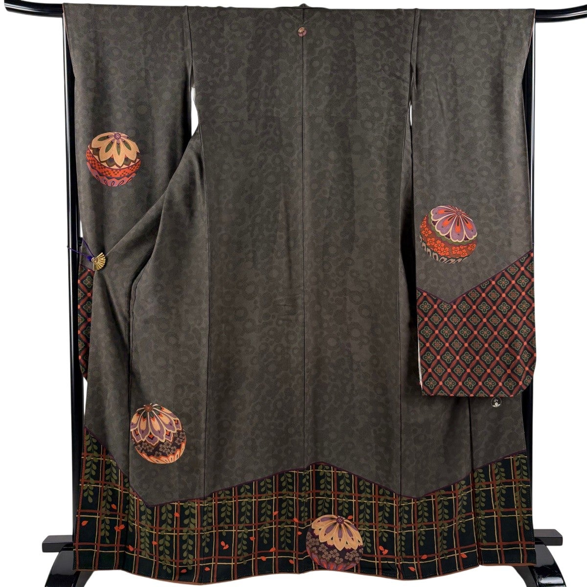振袖フルセット 身丈169.5裄65.5 叩き染め 茶色 黒 グレー 美品 振袖 身丈165.5cm 裄丈65.5cm M 袷 ふき綿仕立て 落款あり 手鞠 葉柄