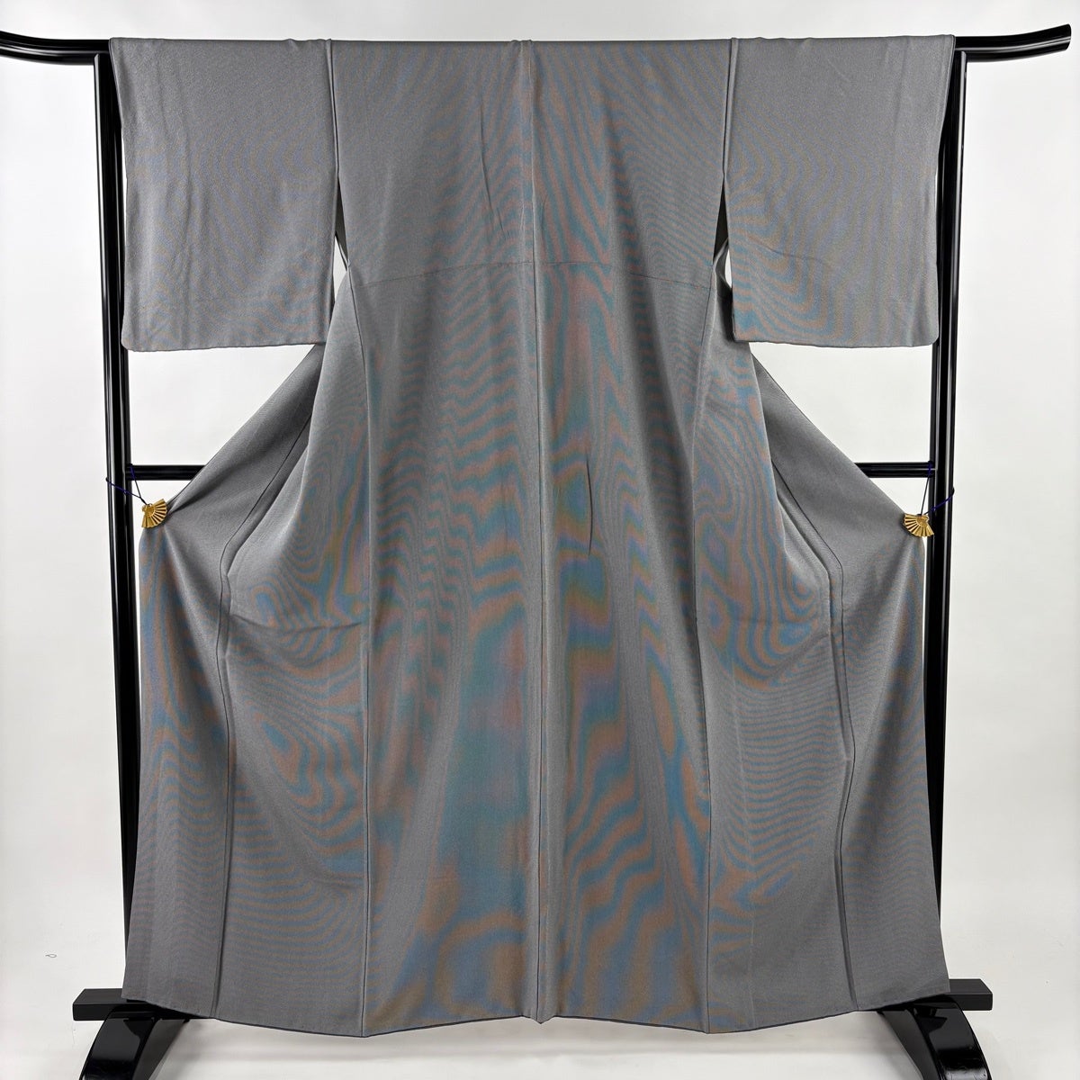 しつけ付　袷　正絹　着物　小紋　白　緑161.5cm 裄66.5cm Prices down2）(中古品)仕立て上がり 袷着物 「白緑 霞地紋」 小紋