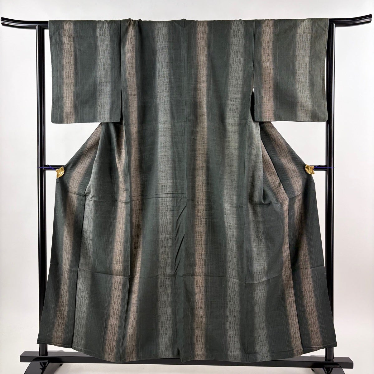 紬 身丈152cm 裄丈64cm M 袷 縦縞 ピンク 正絹 秀品｜中古・古着