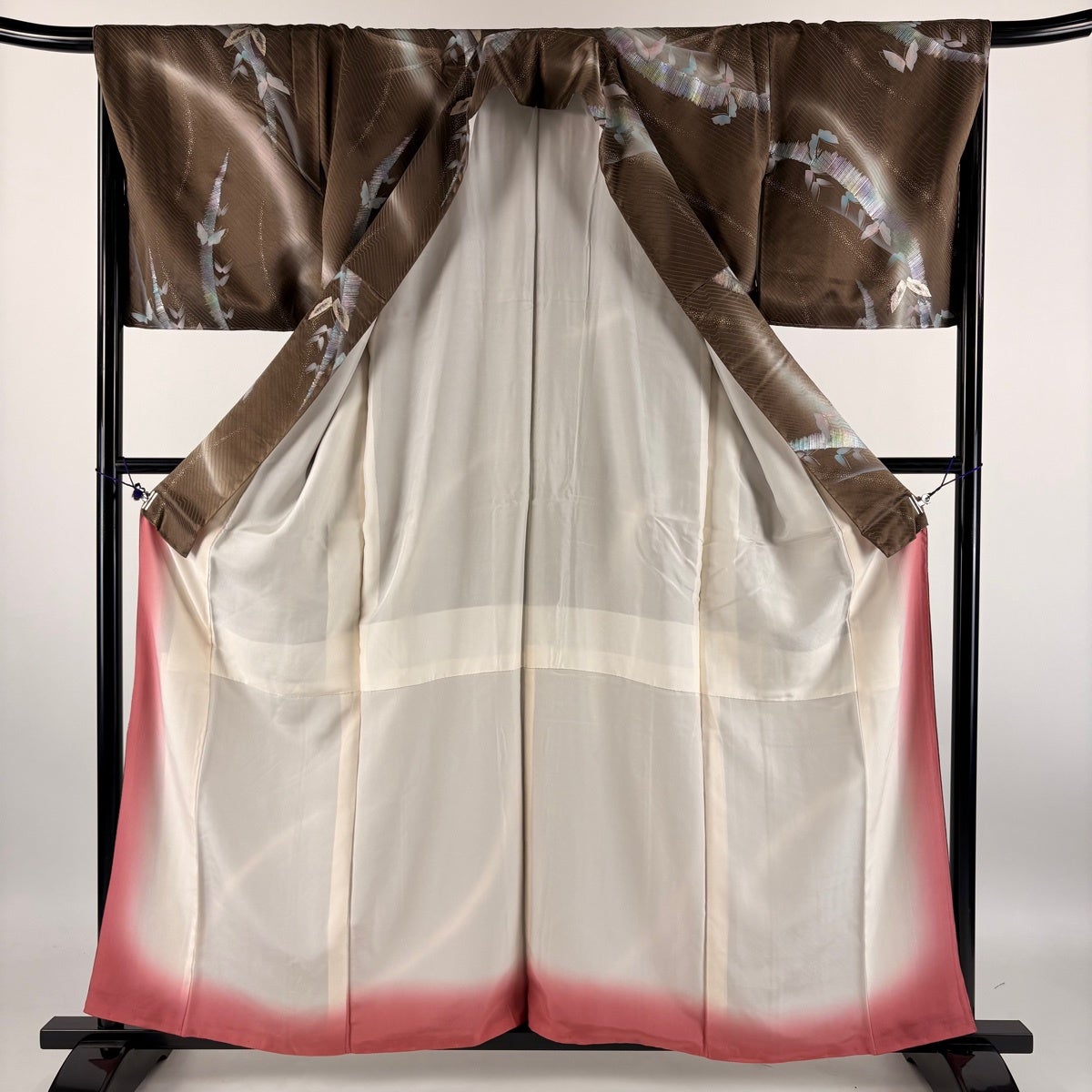 美品】 小紋 身丈159cm 裄丈68cm L 袷 蝶 幾何学 金銀彩 ぼかし 焦茶色