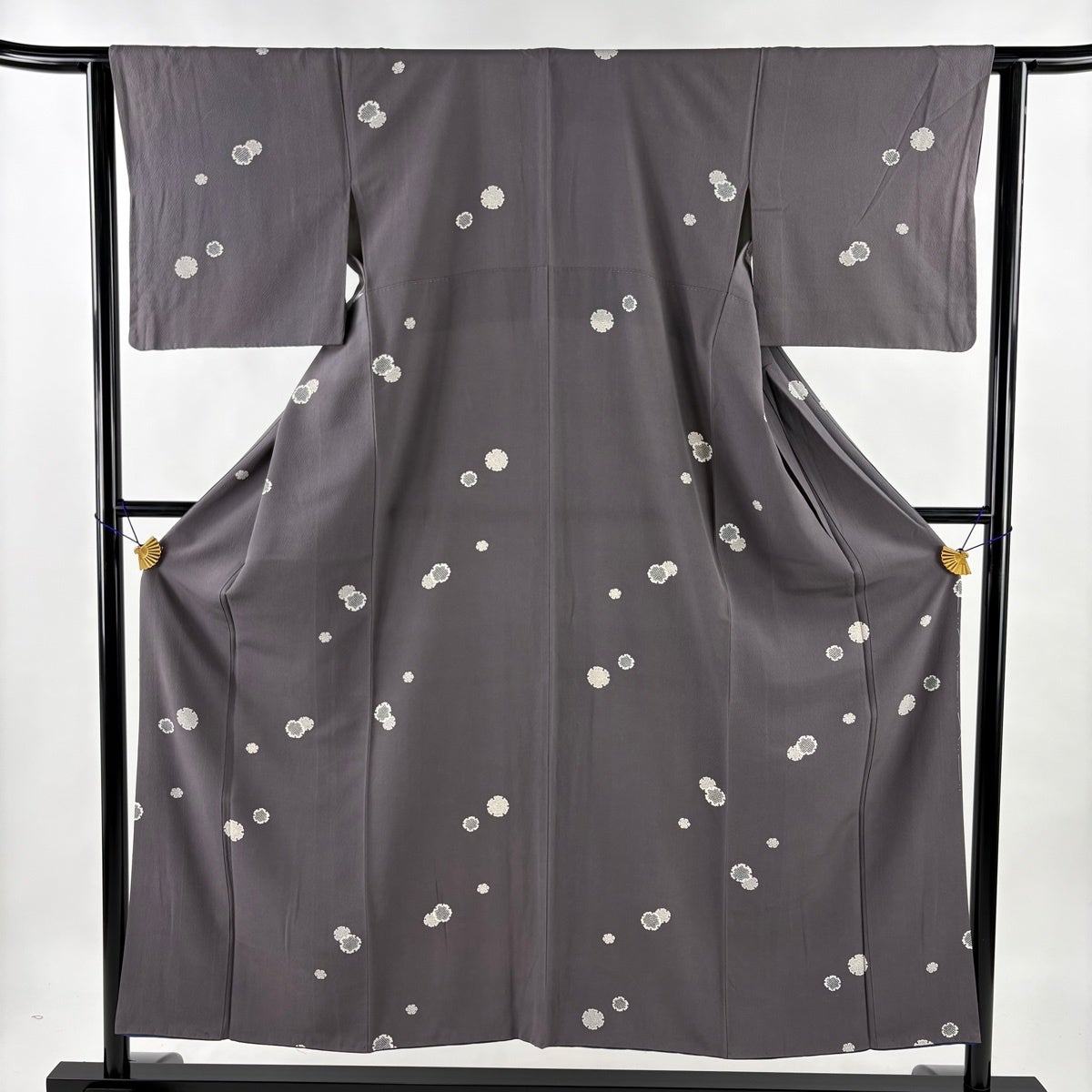 小紋 身丈163cm 裄丈67cm M 袷 桜 疋田 黒 正絹 秀品｜中古・古着