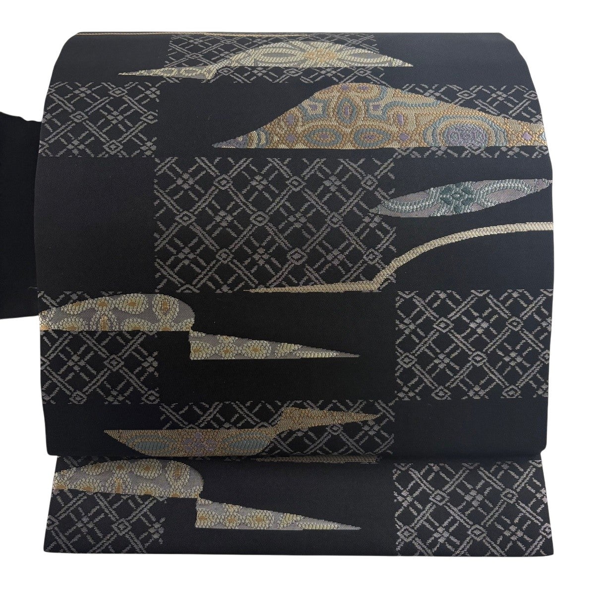 ぷ*す様 ［麻名古屋帯反物未仕立て ］幾何学模様 名古屋帯 ベージュと黒 名古屋帯 幾何学模様｜バイセルオンライン 中古・リサイクル着物【公式