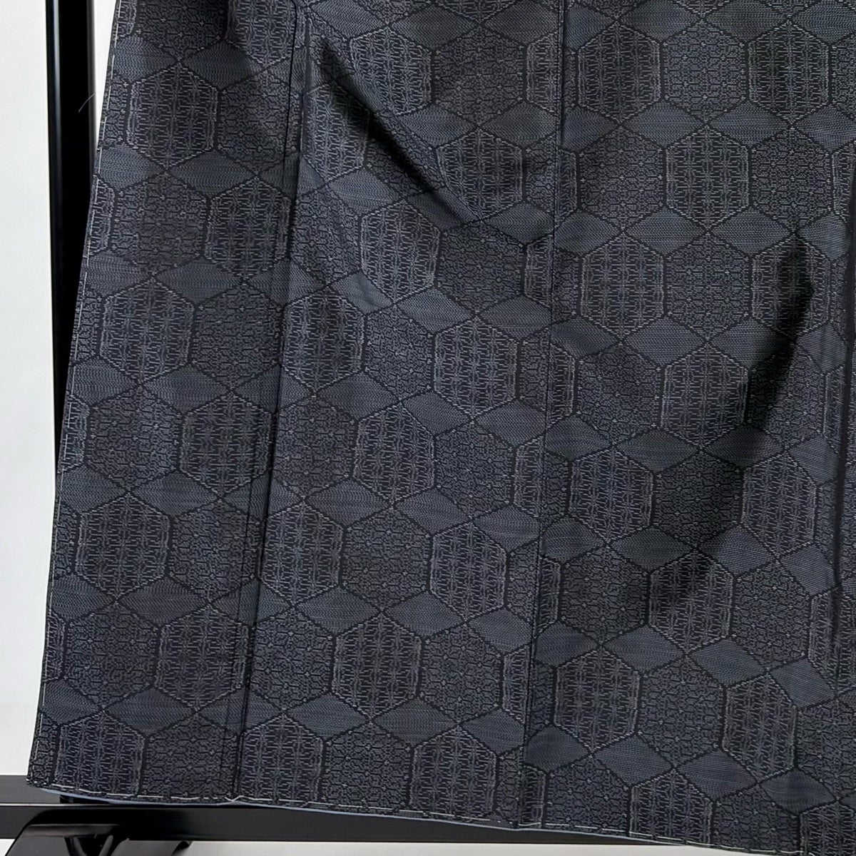 紬 身丈158.5cm 裄丈62cm S 袷 亀甲 麻の葉 濃紺 正絹 優品｜中古