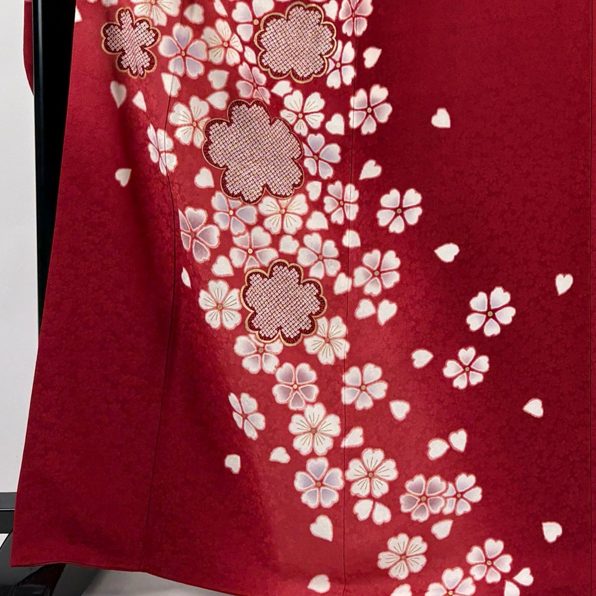 振袖 身丈167cm 裄丈68cm L 袷 桜 金彩 ぼかし 赤 正絹 秀品｜中古
