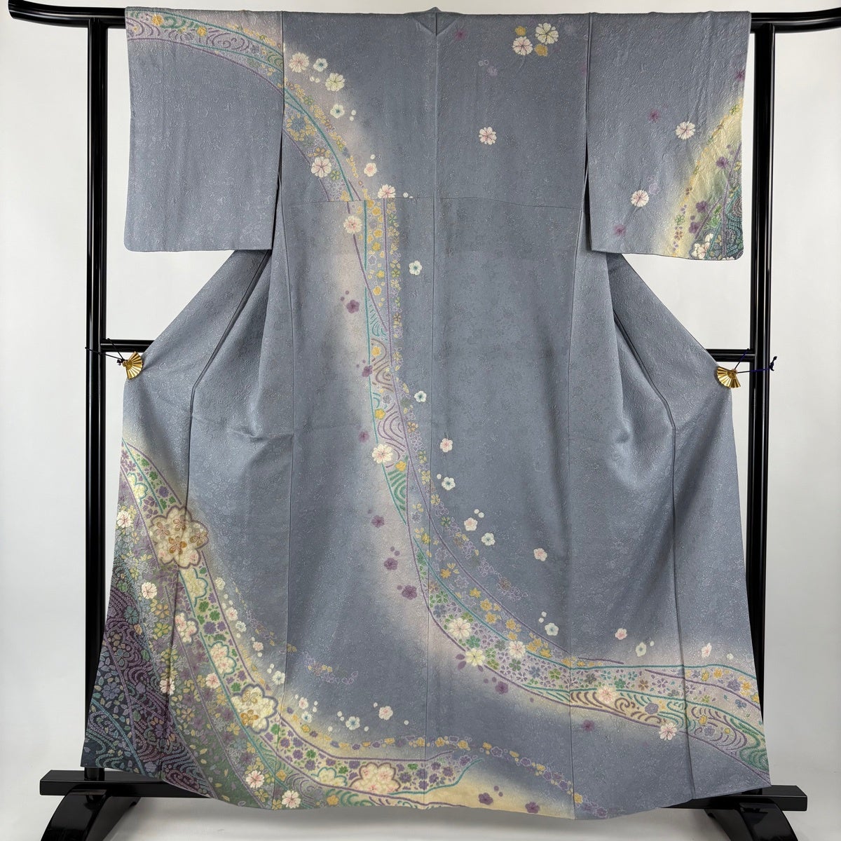 美品】 振袖 身丈155cm 裄丈64cm M 袷 御所車 桜 金糸 金銀彩 紺色