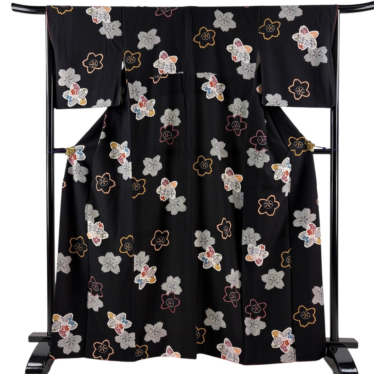 美品】 小紋 身丈161cm 裄丈66.5cm M 袷 花びら 黒 正絹 秀品｜中古