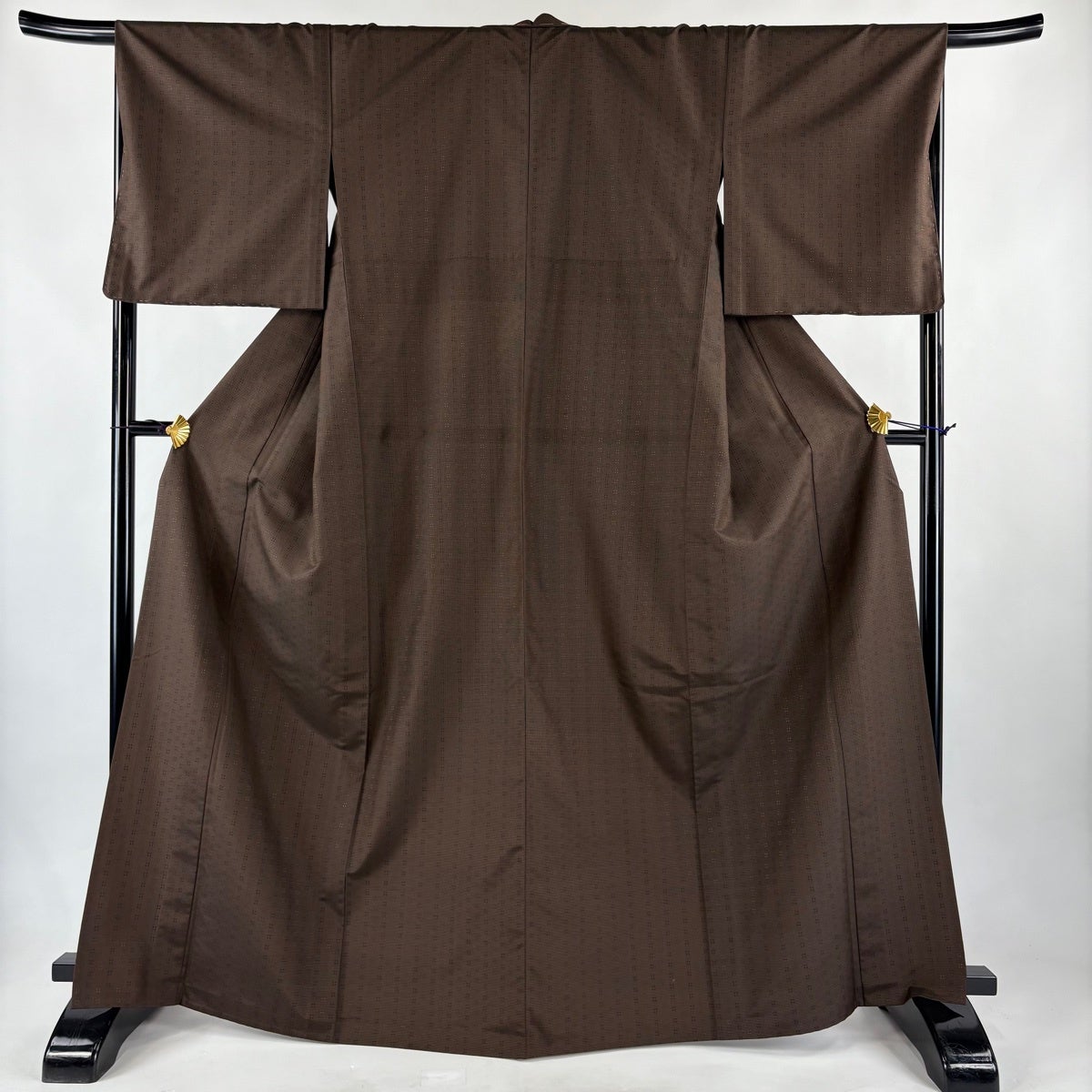 美品】 紬 身丈166.5cm 裄丈67.5cm L 単衣 柿渋染 格子 華織 焦茶色