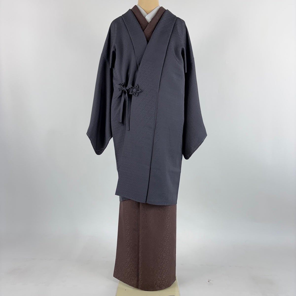 美品】 道中着 身丈97.5cm 裄丈62.5cm S 和装コート 地紋 灰色 正絹 秀
