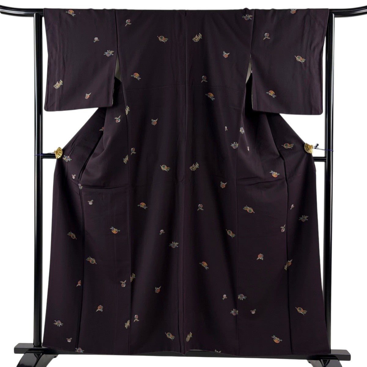 【美品】 大島紬 身丈158.5cm 裄丈63.5cm 正絹 名品 【中古】 美品】 大島紬 身丈158cm 裄丈63.5cm S 袷 純泥染 証紙あり 葉と実 焦