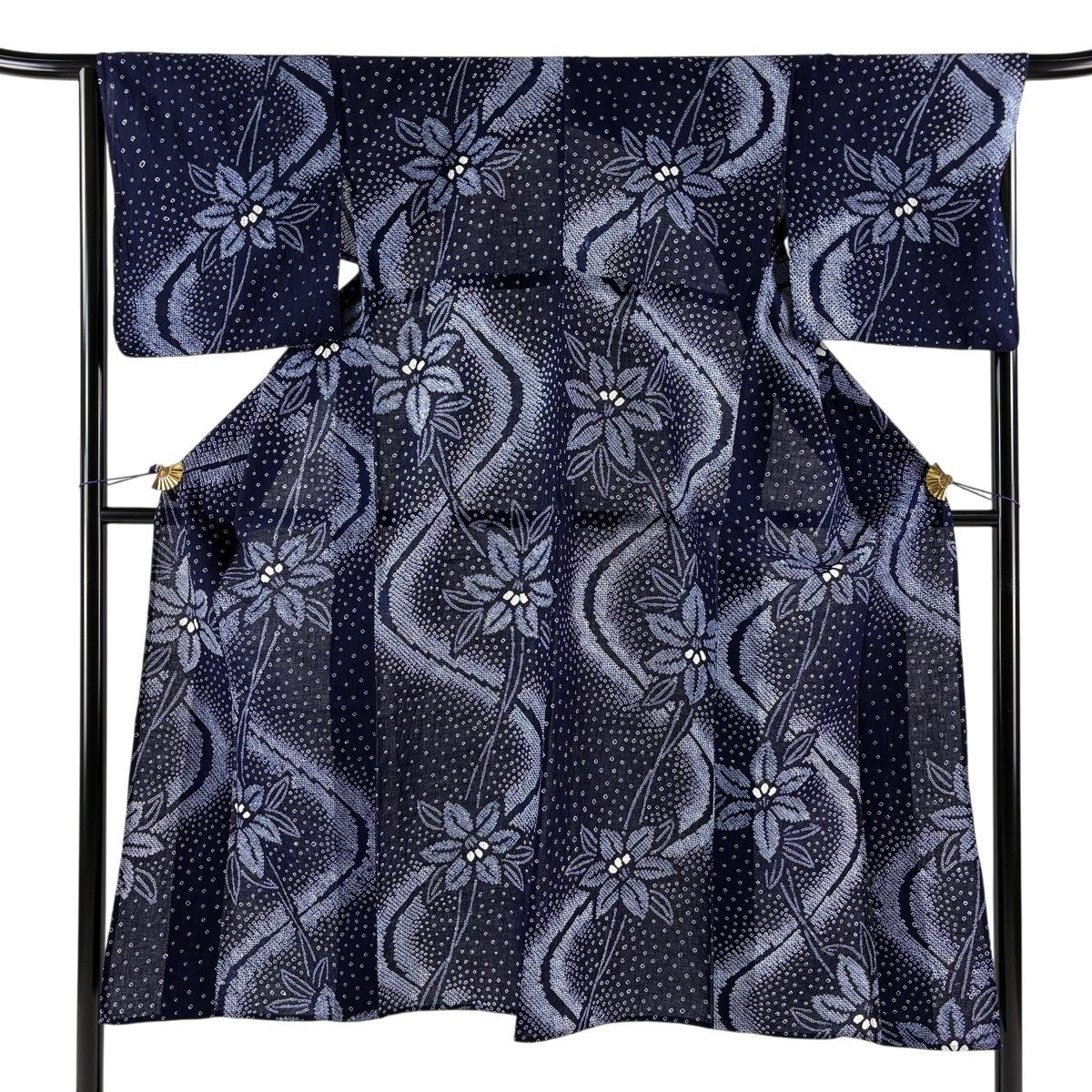 美品】 浴衣 身丈146cm 裄丈66cm M 絞り浴衣 草花 流水 紺色 綿 名品