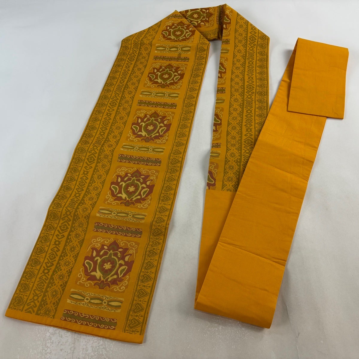 名古屋帯 優品 草花 幾何学模様 山吹色 正絹｜中古・古着・リサイクル