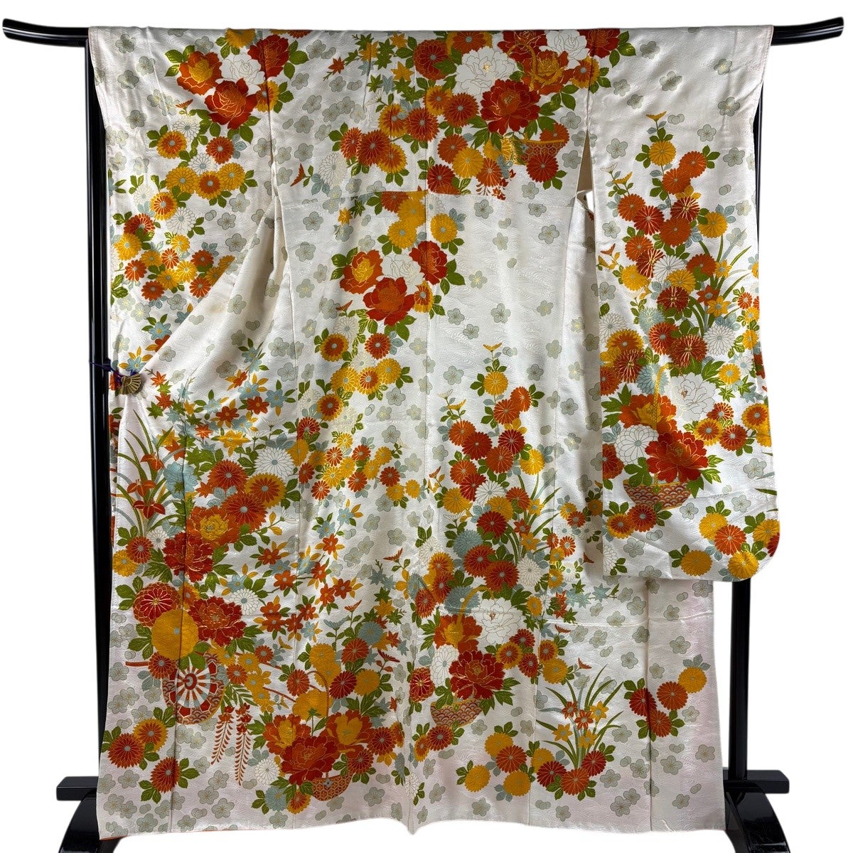 お振袖 クリームイエロー　明るい洋花　正絹　美品 振袖 身丈165.5cm 裄丈68cm L 袷 花車 金糸 金彩 クリーム 正絹 秀品