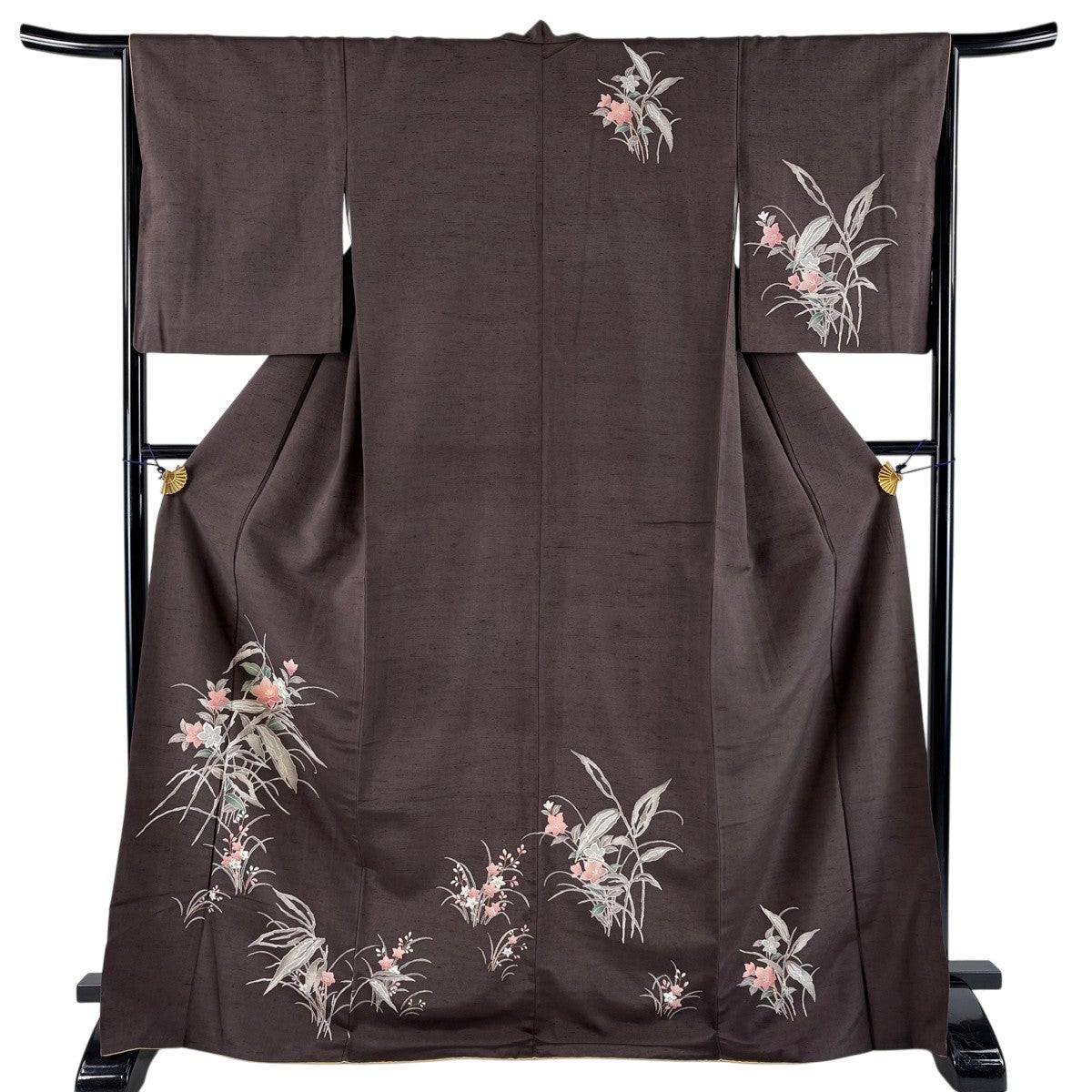 付下げ 身丈170cm 裄丈64.5cm M 袷 紬地 枝花 焦茶色 正絹 秀品｜中古