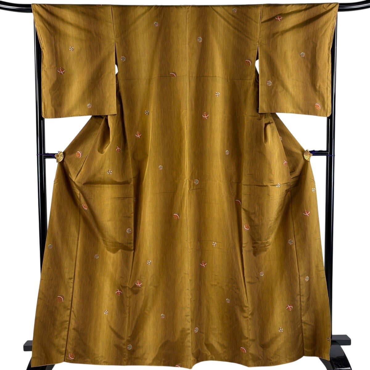 美品】 小紋 身丈167cm 裄丈67cm M 袷 紬地 鞠 山吹茶色 正絹 秀品