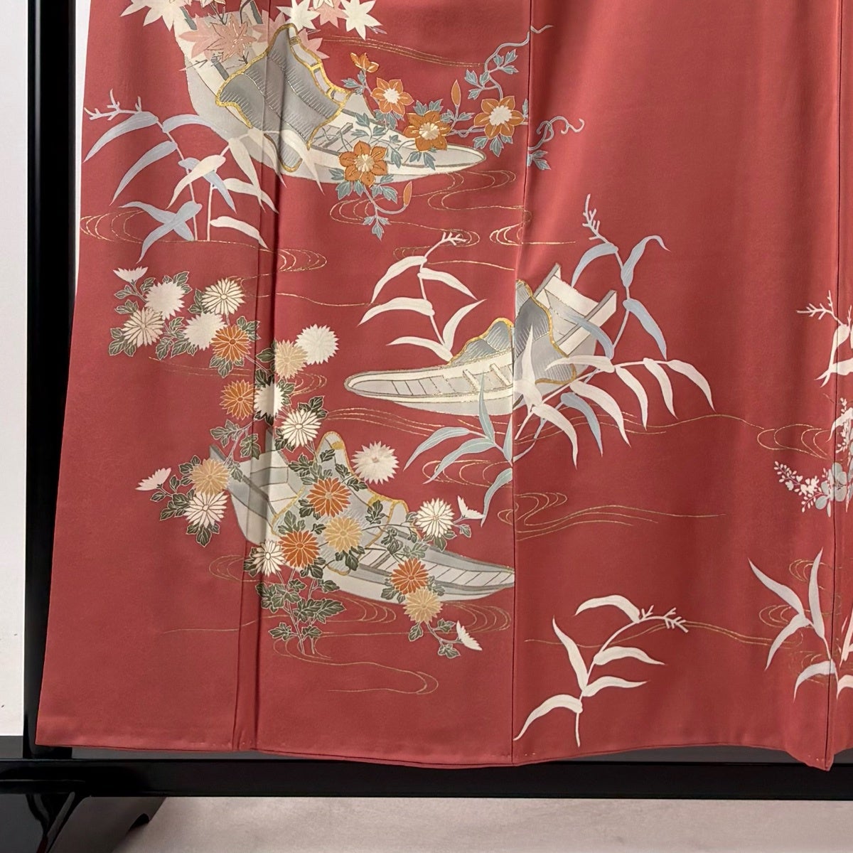 色留袖 身丈158cm 裄丈64cm M 袷 舟 草花 金糸 刺繍 ピンク 正絹 秀品