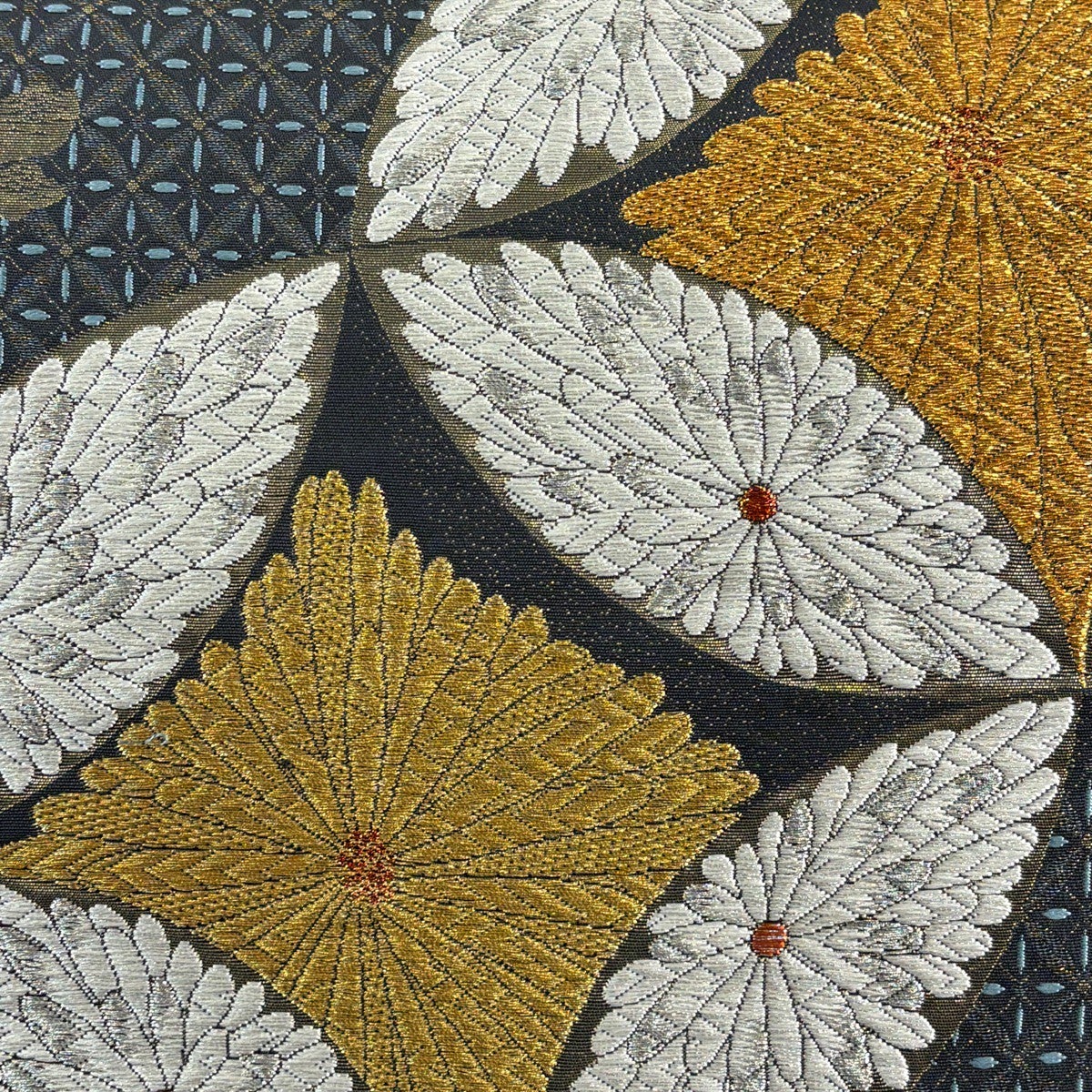 袋帯 名品 七宝文 菊 金銀糸 箔 灰色 六通 正絹｜中古・古着