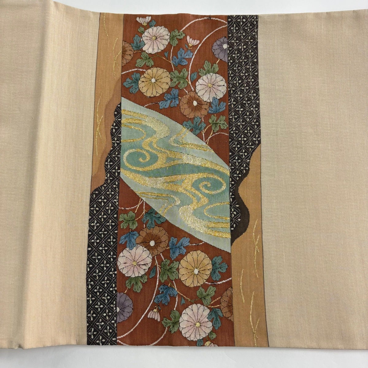 袋帯 秀品 草花 霞 金銀糸 綴れ ベージュ お太鼓柄 正絹｜中古・古着